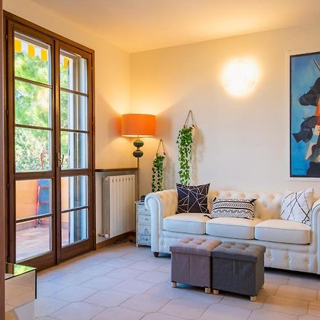 Appartement La Casa Sul Porto - Italian Homing à Sirmione Extérieur photo