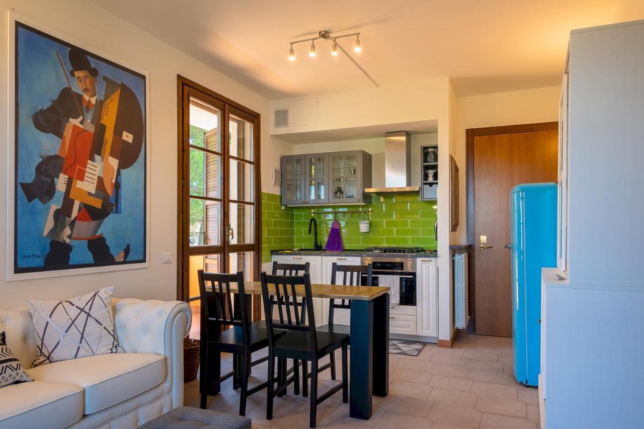 Appartement La Casa Sul Porto - Italian Homing à Sirmione Extérieur photo