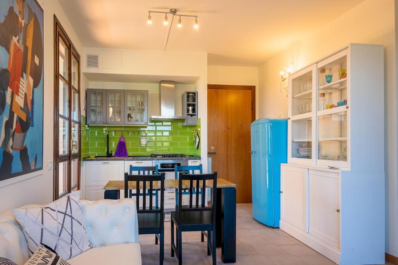 Appartement La Casa Sul Porto - Italian Homing à Sirmione Extérieur photo