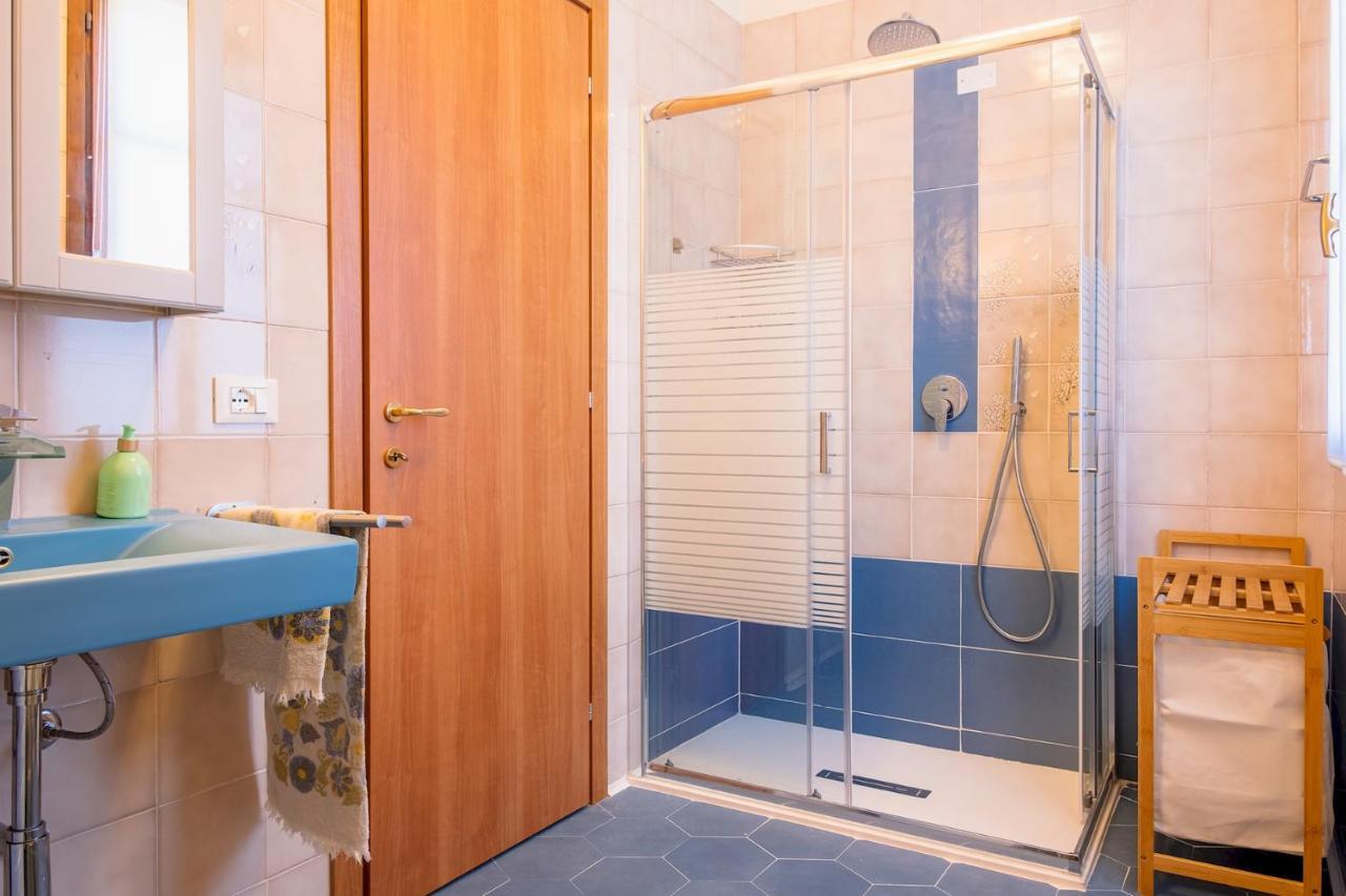 Appartement La Casa Sul Porto - Italian Homing à Sirmione Extérieur photo