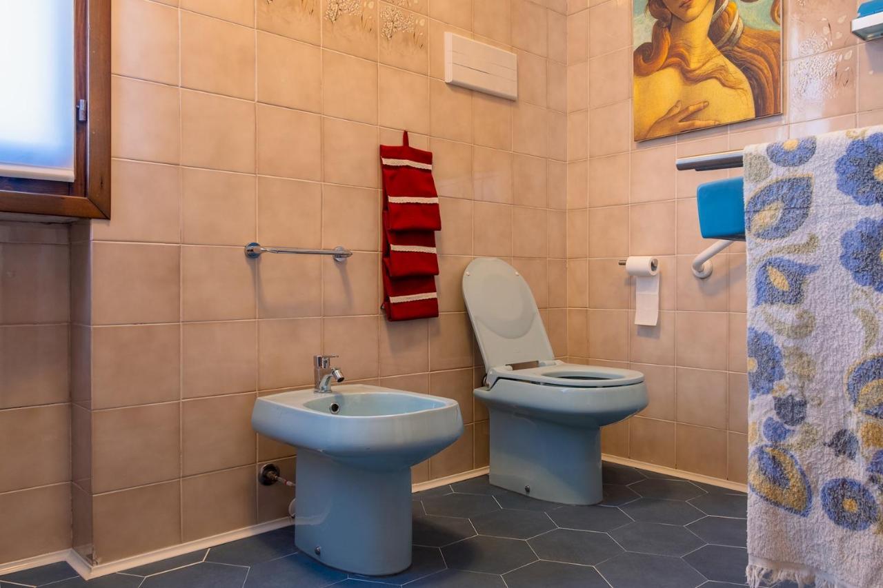 Appartement La Casa Sul Porto - Italian Homing à Sirmione Extérieur photo